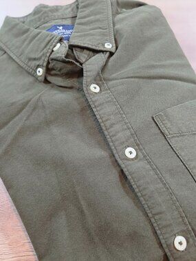 American Eagle Mens Medium Green Classic Fit Long Sleeve Button Down Cotton Shir